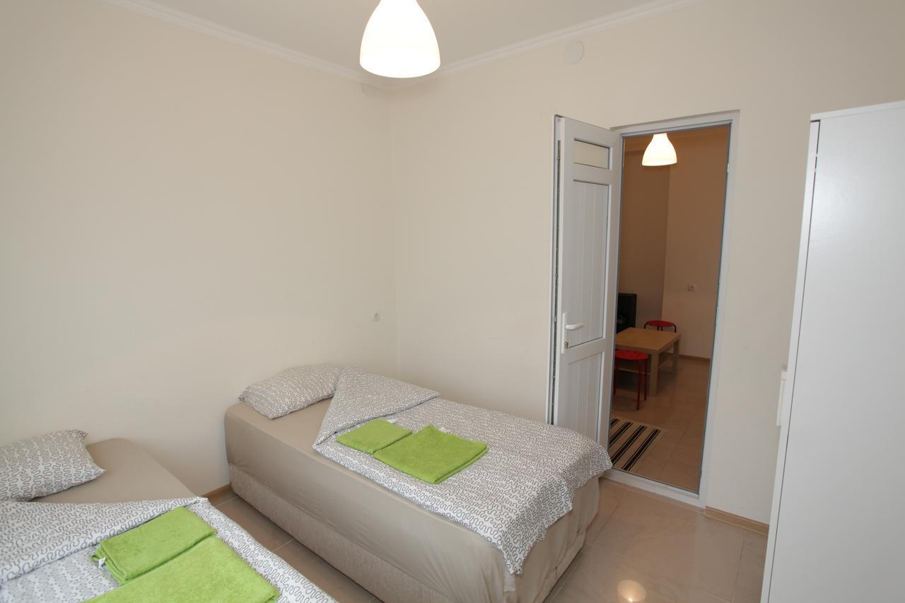 Sukhum City Mini Hotel Sukhumi Habitación foto
